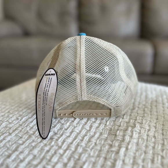 Hat - Picture 5 of 7